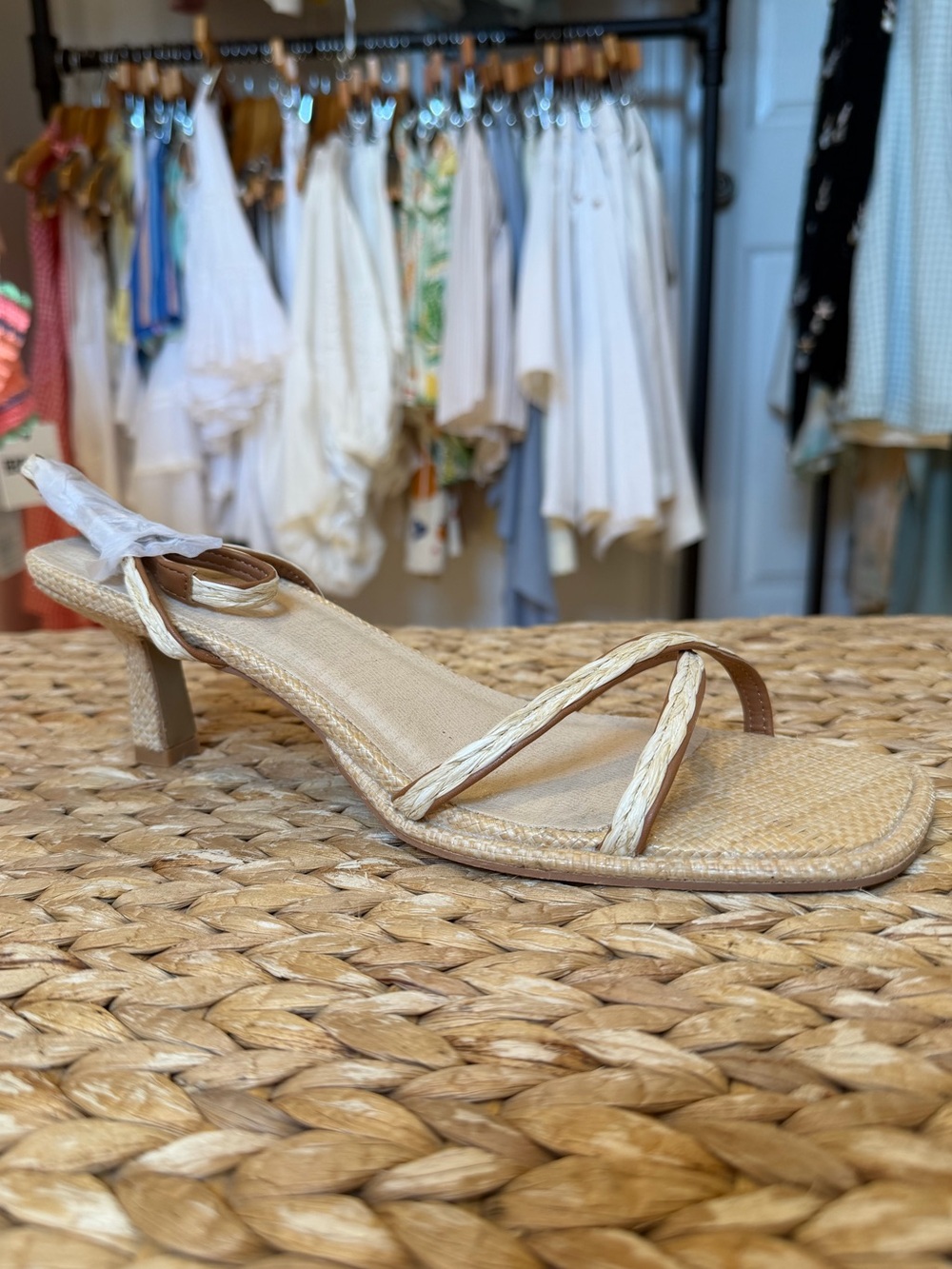 Harissa | Natural Raffia - Picture 2 of 4